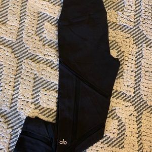 Alo Black Leggings 🖤